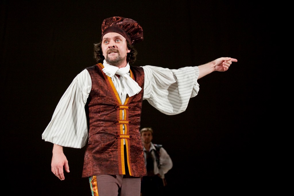 Николай Лазарев