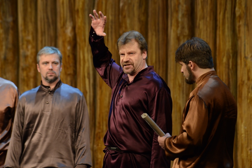 Андрей Новиков