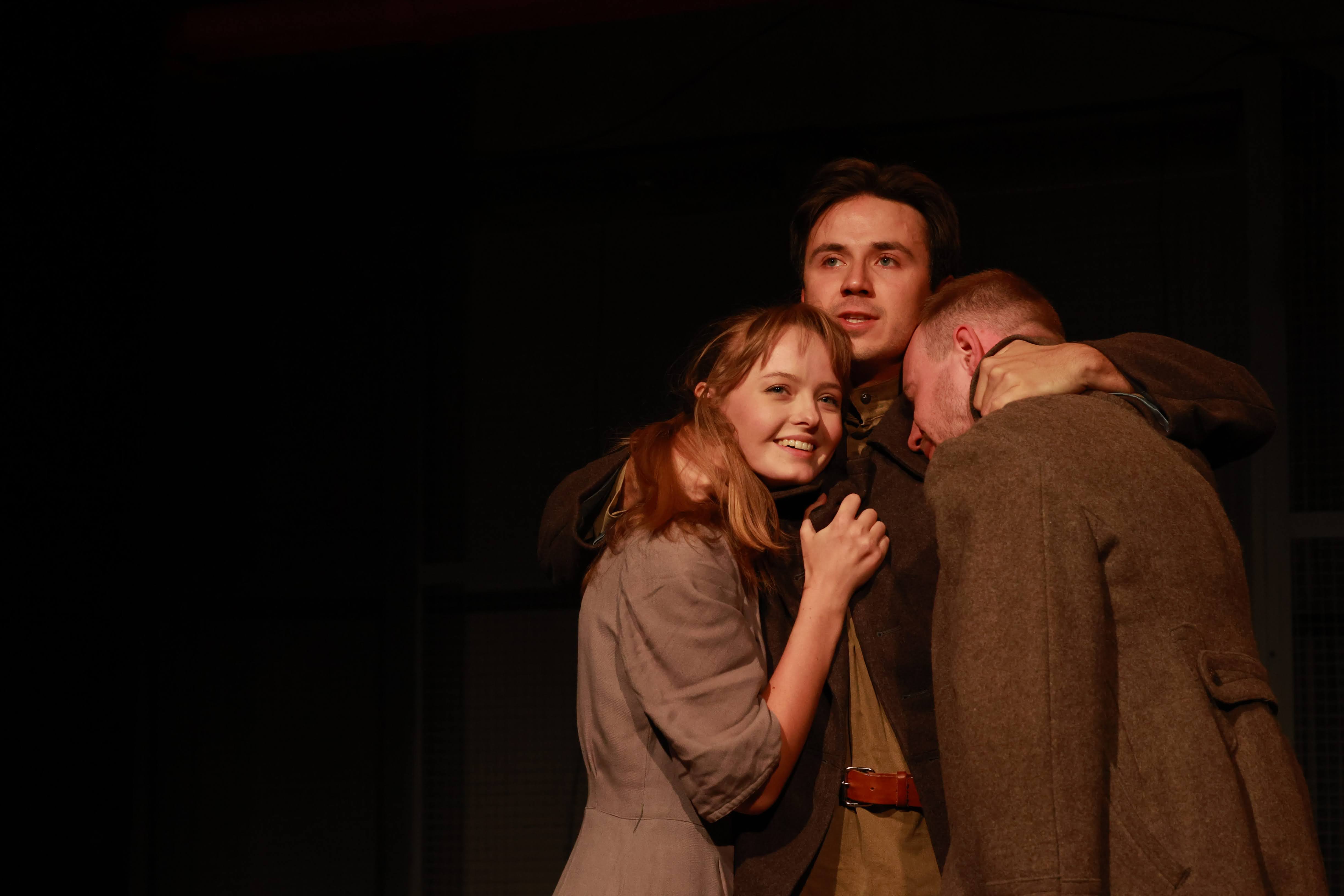 Не бойся быть счастливым